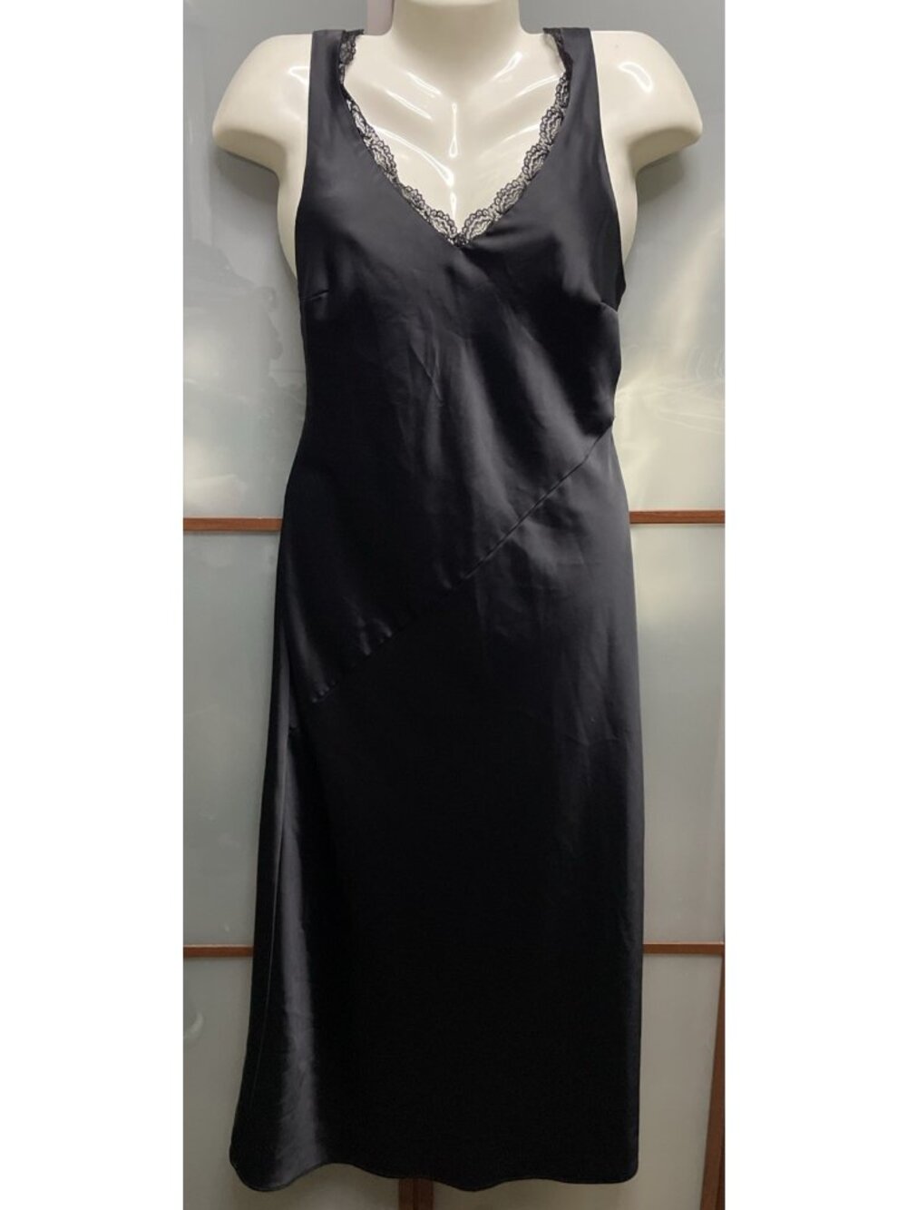 Nicole Miller Womens 6 US Black Silky V-Neck Satin Slip Dress Elegant Minimalist